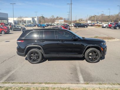Used 2023 Jeep Grand Cherokee Limited w/ Luxury Tech Group II