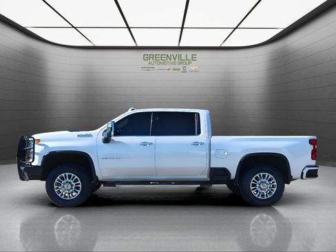 Used 2023 Chevrolet Silverado 2500 High Country w/ Z71 Off-Road Package image 2