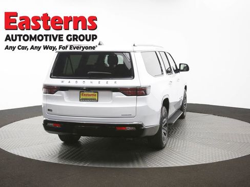 Used 2024 Jeep Wagoneer L Series II w/ Flexible Seating Group RWD image 42