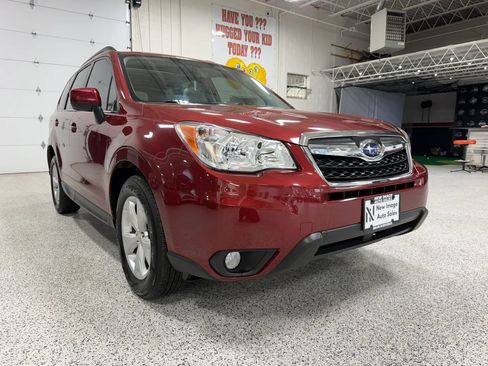 Used 2016 Subaru Forester 2.5i Limited AWD/4WD image 1