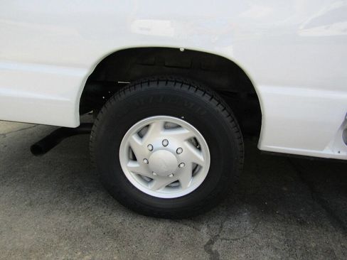 Used 2007 Ford E-350 and Econoline 350 Extended Super Duty image 5