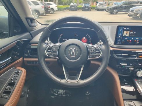 Used 2025 Acura MDX w/ Technology Package FWD image 24