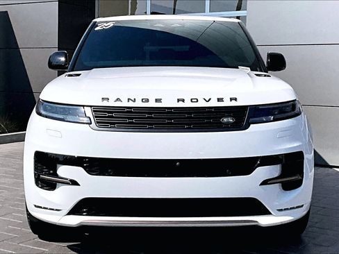 Used 2025 Land Rover Range Rover Sport Dynamic SE AWD/4WD image 2