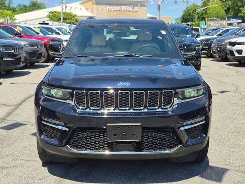 Used 2023 Jeep Grand Cherokee 4WD 4xe image 3