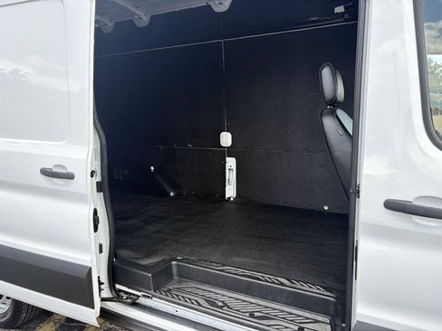 Used 2023 Ford Transit 250 148 High Roof Extended w/ Load Area Protection Package RWD image 38