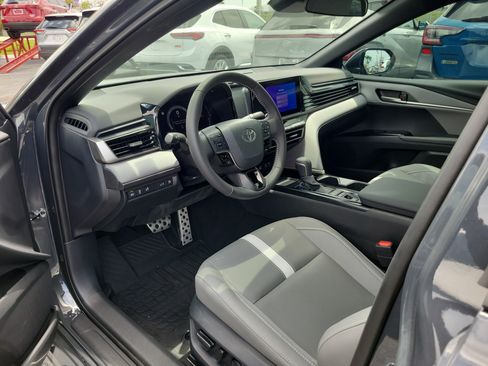 Used 2026 Toyota Camry SE FWD image 18