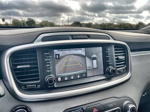 Used 2019 Kia Sorento SX w/ SX Touring Package image 14