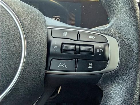 Used 2025 Kia K5 LXS FWD image 17