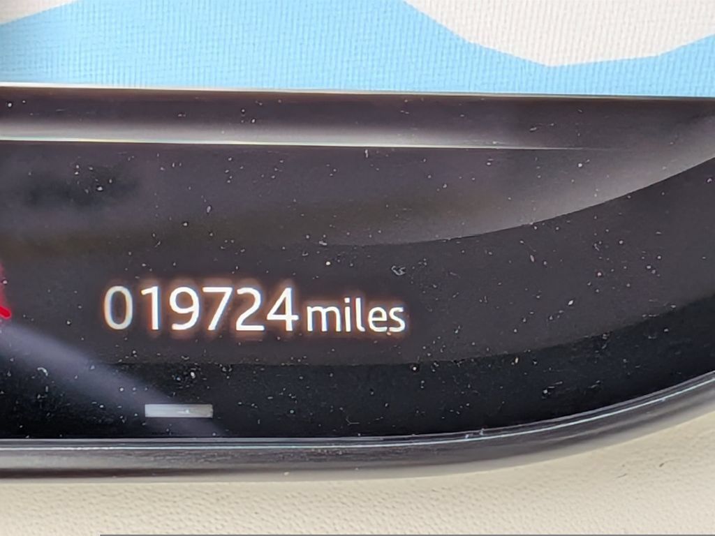 Certified 2025 Land Rover Range Rover SE AWD/4WD image 30
