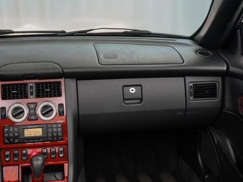 Used 2003 Mercedes-Benz SLK 320 image 5