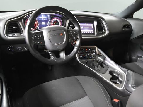 Used 2021 Dodge Challenger R/T image 32