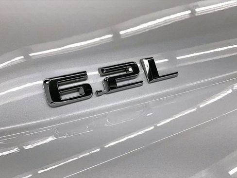 Used 2022 Chevrolet Silverado 1500 High Country w/ High Country Premium Package image 35