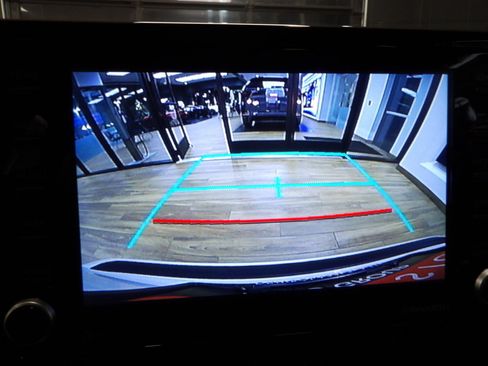 Used 2022 Toyota Corolla LE image 36