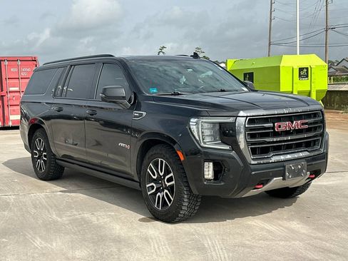 Used 2021 GMC Yukon XL AT4 w/ AT4 Premium Plus Package AWD/4WD image 4