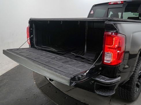 Used 2016 Chevrolet Silverado 1500 LTZ Z71 w/ LTZ Plus Package AWD/4WD image 9