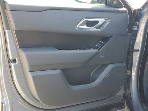 New 2026 Land Rover Range Rover Velar Dynamic SE image 8