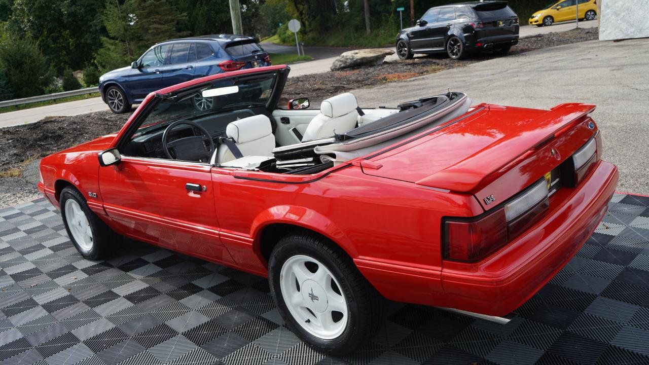 Used 1992 Ford Mustang LX RWD image 11