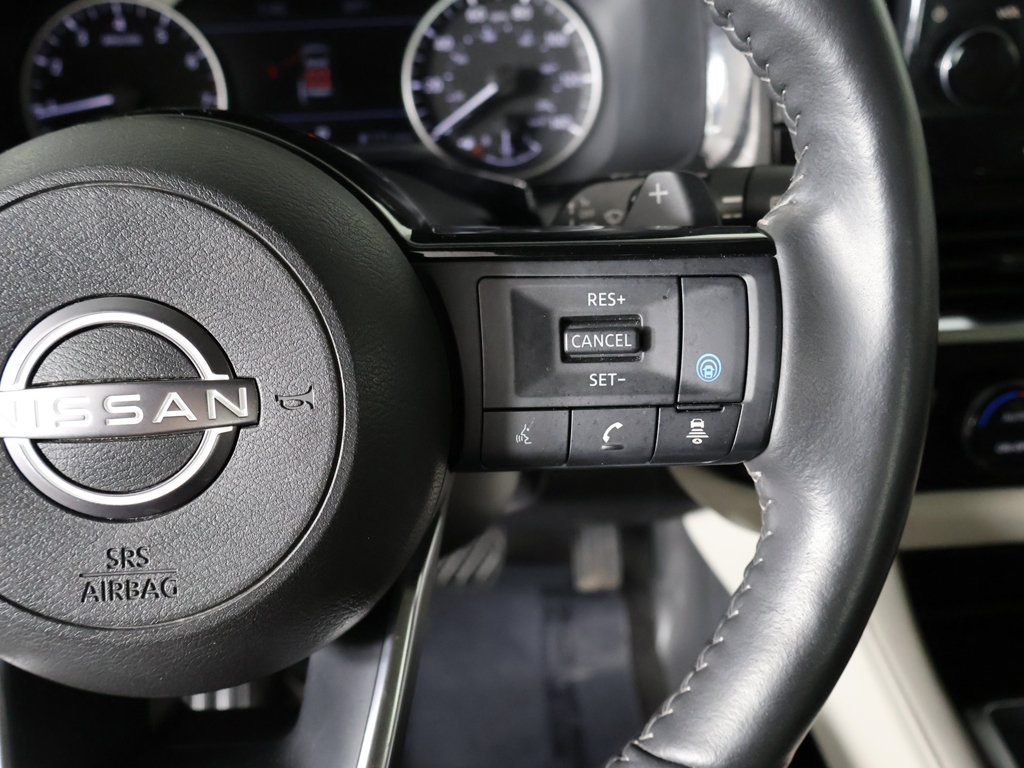 Used 2023 Nissan Pathfinder SL AWD/4WD image 41