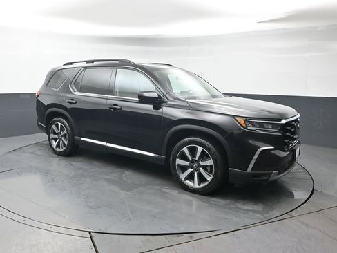 Used 2025 Honda Pilot Elite image 10