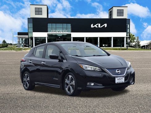 Used 2019 Nissan Leaf SV w/ SV Technology Package image 2