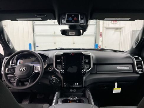 New 2026 RAM 1500 Big Horn AWD/4WD image 10