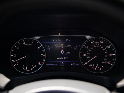 Used 2024 Nissan Altima 2.5 SR w/ SR Premium Package FWD image 36