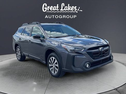 Used 2025 Subaru Outback Premium AWD/4WD image 7