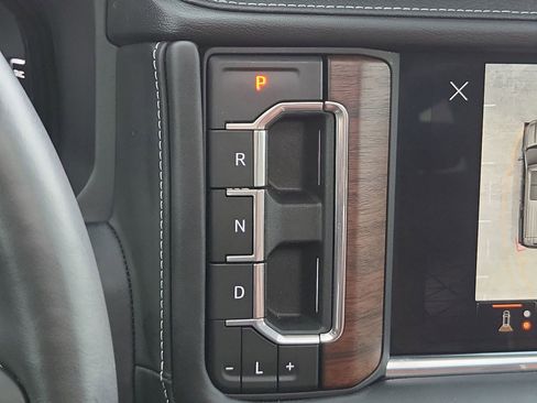 Certified 2023 GMC Yukon Denali Ultimate image 16