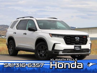 New 2025 Honda Pilot TrailSport
