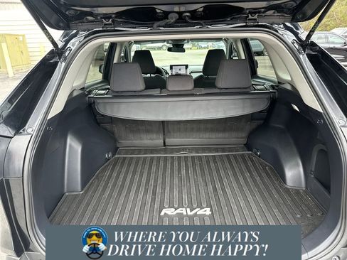 Used 2024 Toyota RAV4 LE image 28
