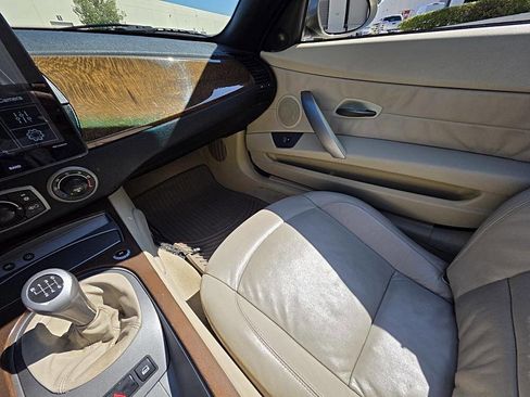 Used 2004 BMW Z4 3.0i image 31