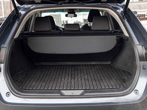 Used 2024 Toyota Venza LE image 32