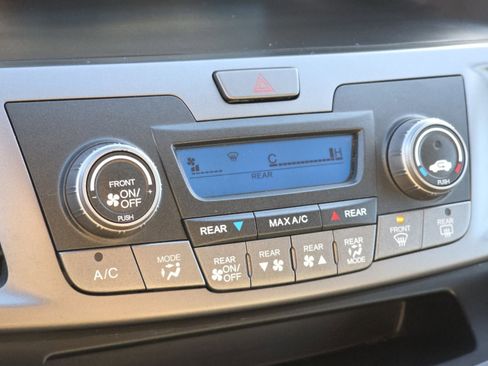 Used 2012 Honda Odyssey LX image 5