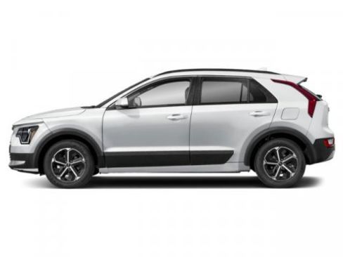 Used 2023 Kia Niro LX image 6