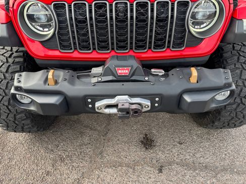 Used 2022 Jeep Wrangler Unlimited Rubicon w/ Trailer Tow Package image 32