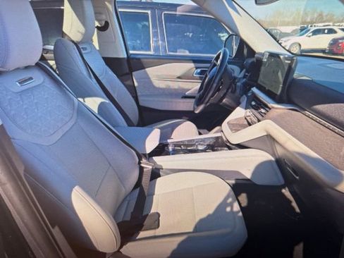 Used 2025 Ford Explorer Platinum w/ LUX Leather Package image 14