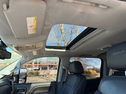 Used 2015 GMC Sierra 2500 Denali image 24