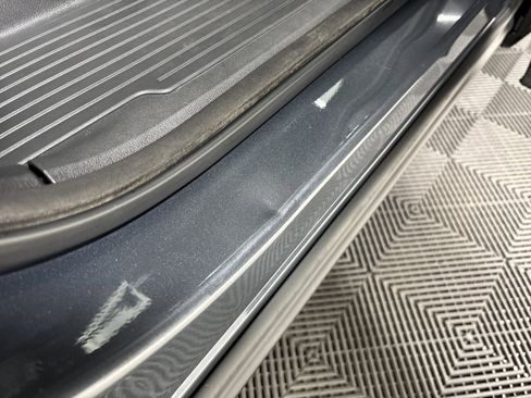 Used 2023 Rivian R1S Adventure AWD/4WD image 38