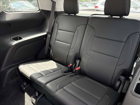 Used 2020 GMC Acadia SLT FWD image 30