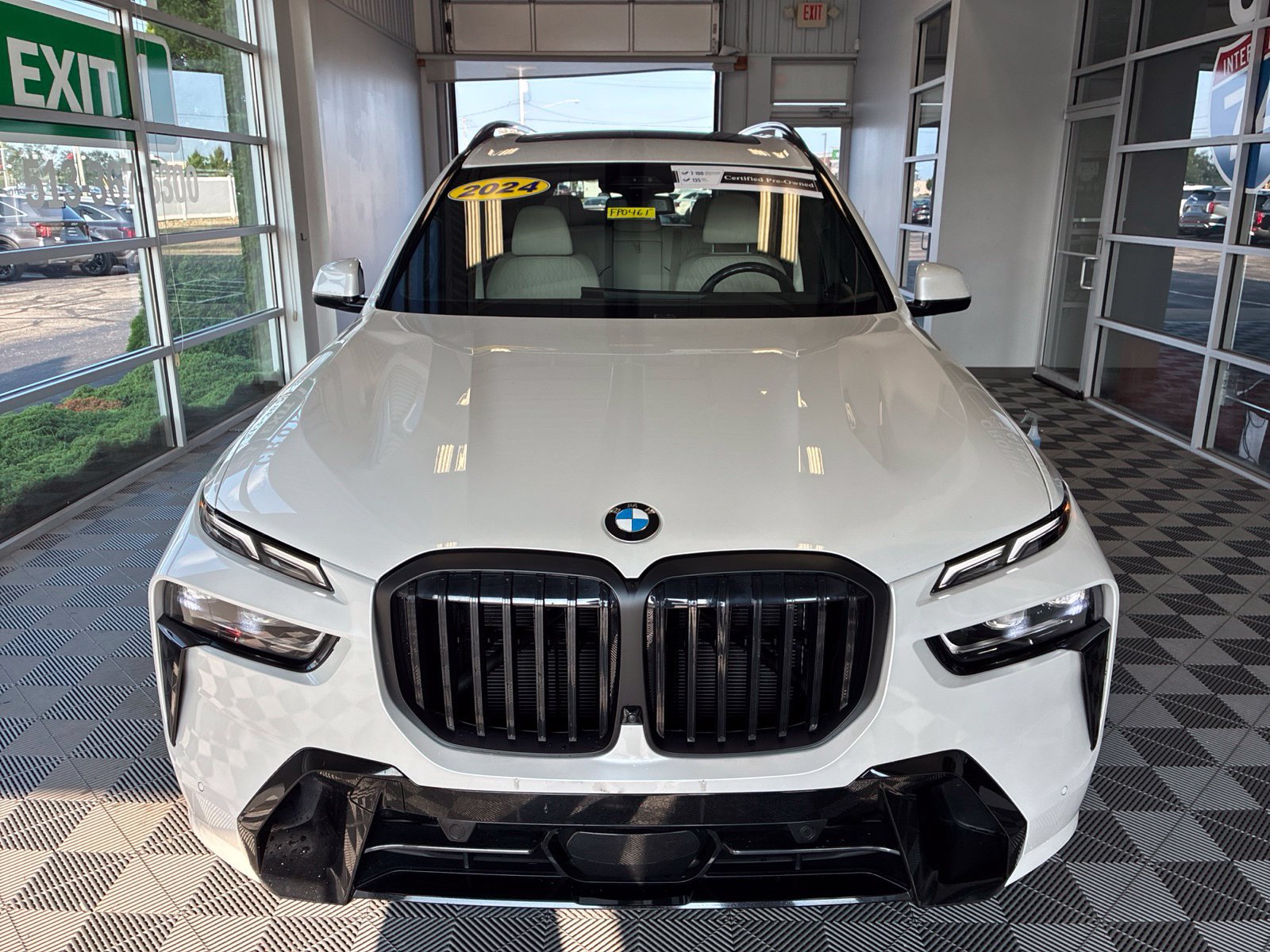 Used 2024 BMW X7 xDrive40i w/ Executive Package AWD/4WD image 2