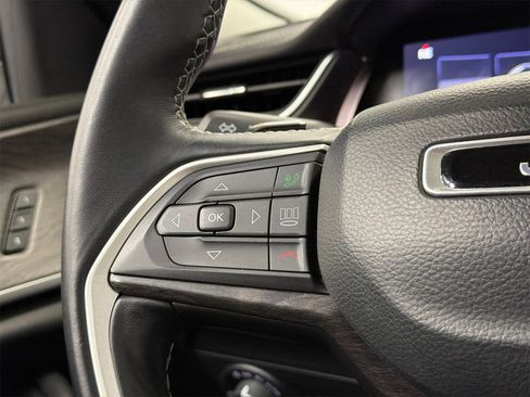 Used 2022 Jeep Grand Cherokee L Limited w/ Luxury Tech Group II image 25