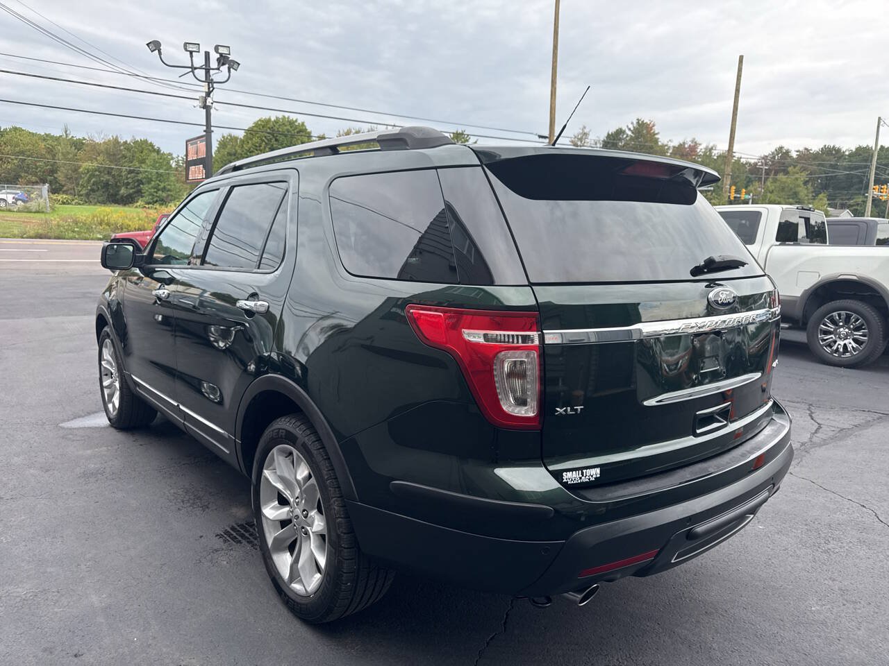 Used 2013 Ford Explorer XLT AWD/4WD image 6