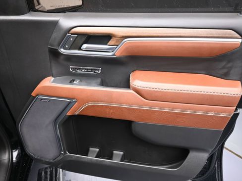 Used 2023 GMC Sierra 1500 Denali Ultimate image 31