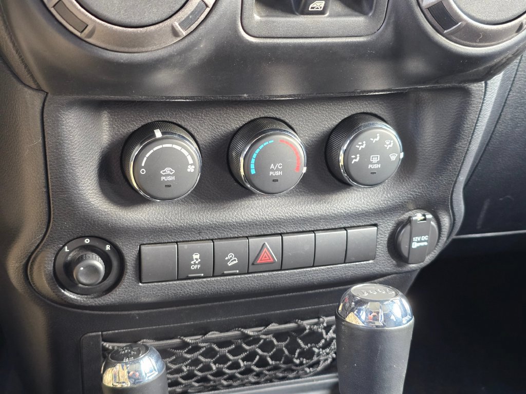 Used 2011 Jeep Wrangler Unlimited Sport AWD/4WD image 20