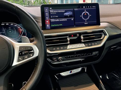 Used 2023 BMW X3 M40i w/ Premium Package image 9