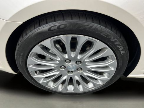 Used 2014 Buick LaCrosse Premium w/ Driver Confidence Package image 12