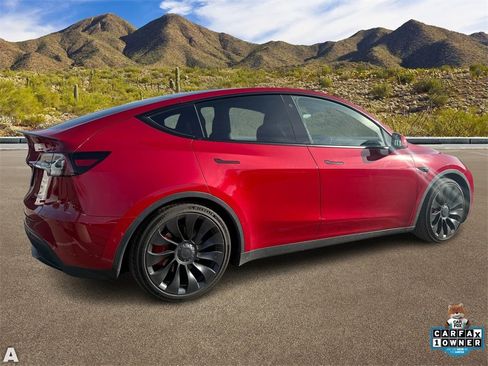 Used 2022 Tesla Model Y Performance image 4