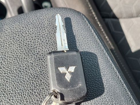 Used 2023 Mitsubishi Outlander Sport ES AWD/4WD image 30