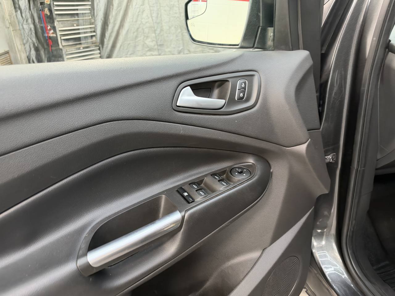 Used 2018 Ford Escape SEL AWD/4WD image 22