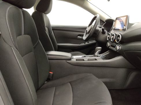 Used 2025 Nissan Sentra SV FWD image 21